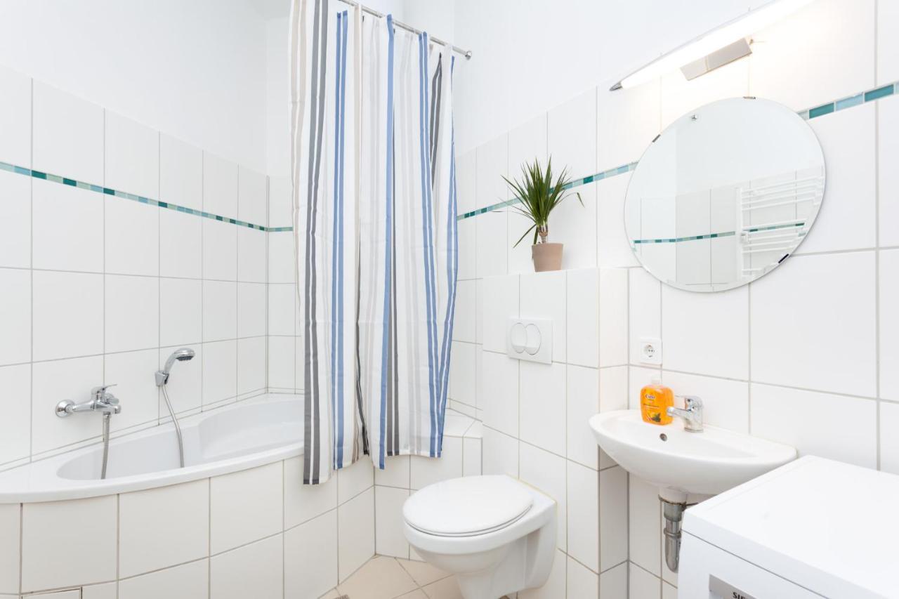 Boediker Loft, 3 Bedroom App With 2 Bath Rooms In Friedrichshain Up To 9 Berlino Esterno foto